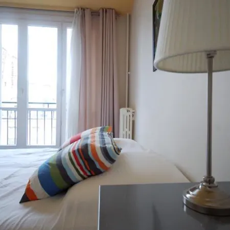 Nice 2 Bedrooms For 3 Persons In The Marais Area *