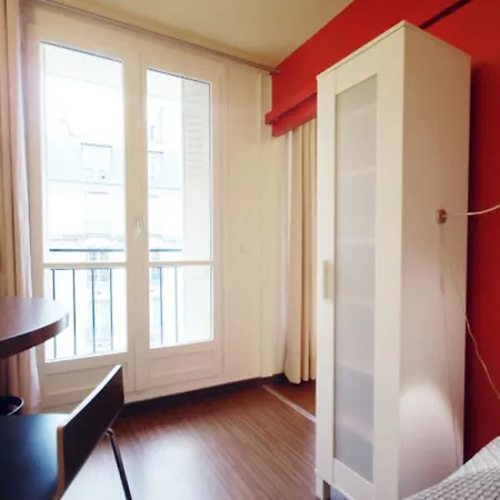 Nice 2 Bedrooms For 3 Persons In The Marais Area Parigi